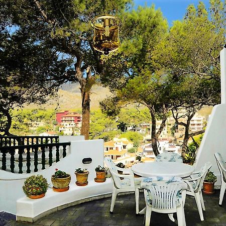 Hostal Los Pinos Cala de Sant Vicenc Zewnętrze zdjęcie